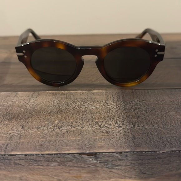 Celine tortoise sunglasses - Picture 2 of 5